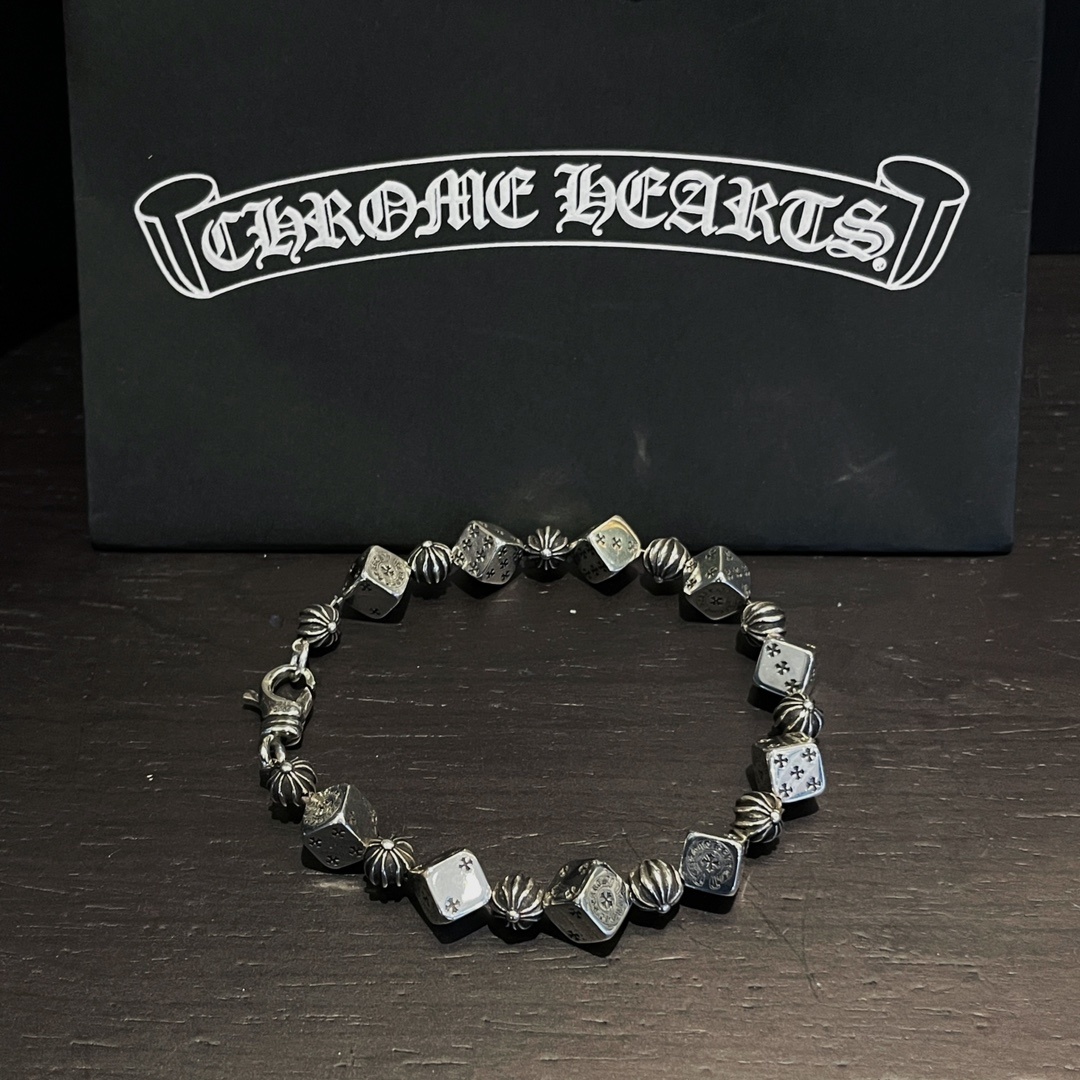 Chrome Hearts（クロム・ハーツ）のダイスとクロスフラワーのブレスレット