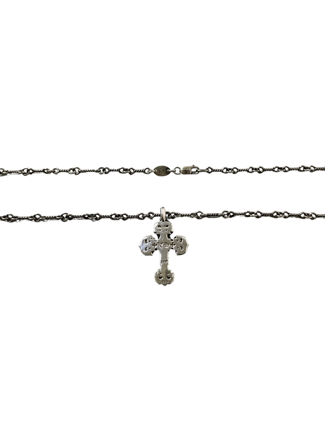 Chrome Hearts（クロム・ハーツ） 白ダイヤモンドのミニ・ファイヤー十字架