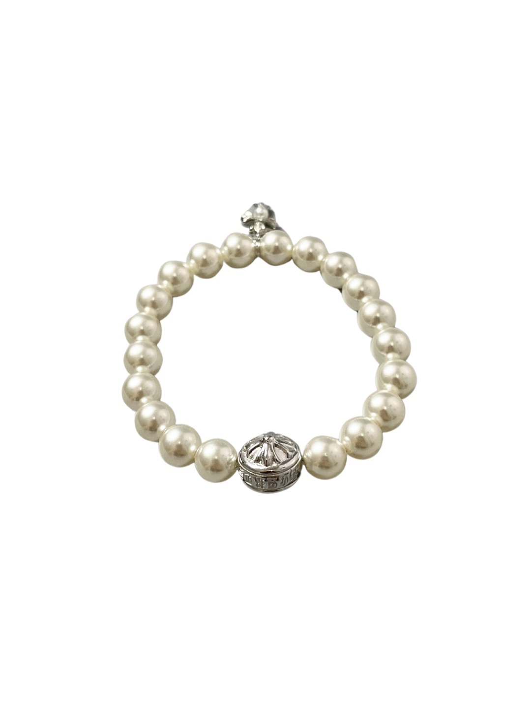 Chrome Hearts（クロム・ハーツ） 8mm のパールとダイヤモンドを付けた十字架のハンドブレスレット