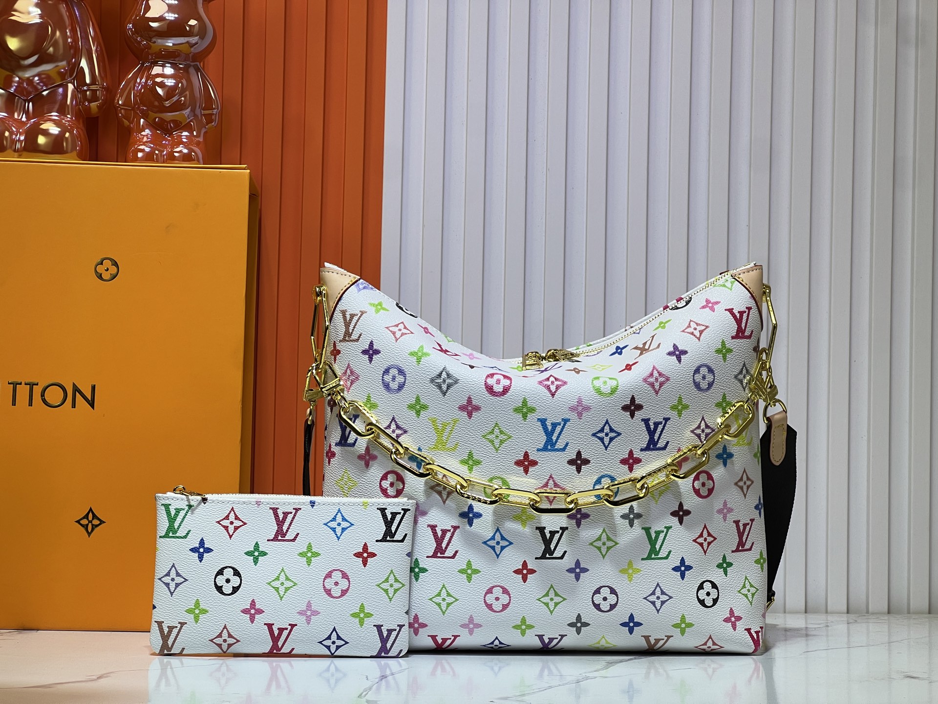 M12068、M12071、M12072。この新しいCoussinシリーズのボヘミアンバッグは、ファッション性と機能性を兼ね備えています。 