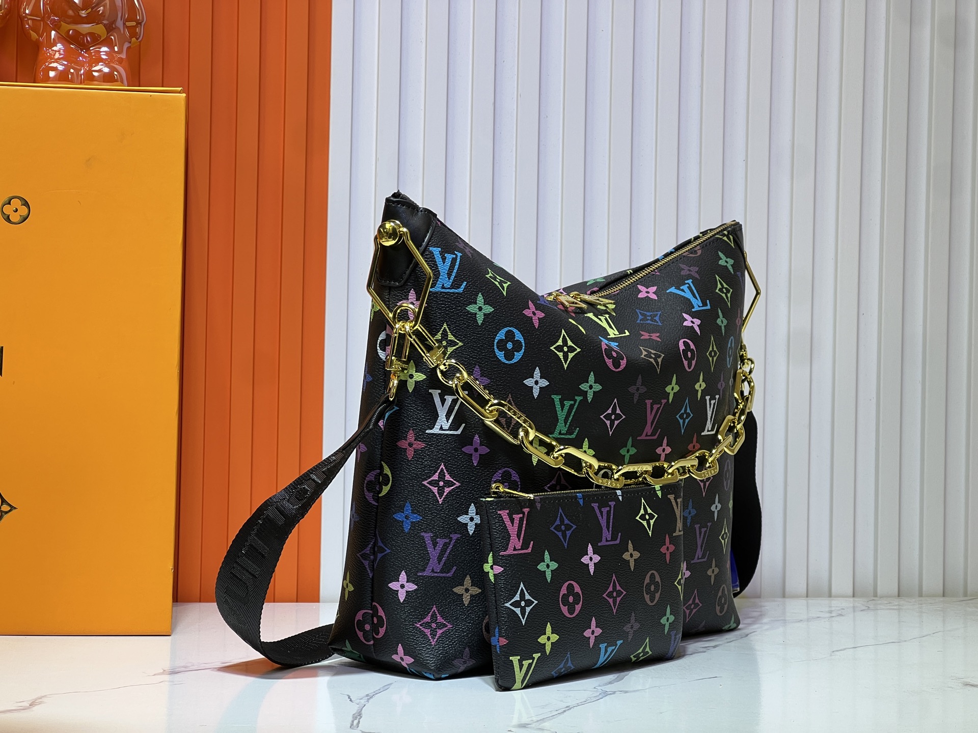 M12068、M12071、M12072。この新しいCoussinシリーズのボヘミアンバッグは、ファッション性と機能性を兼ね備えています。 