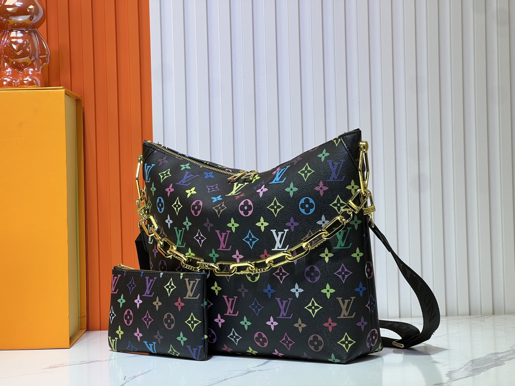 M12068、M12071、M12072。この新しいCoussinシリーズのボヘミアンバッグは、ファッション性と機能性を兼ね備えています。 