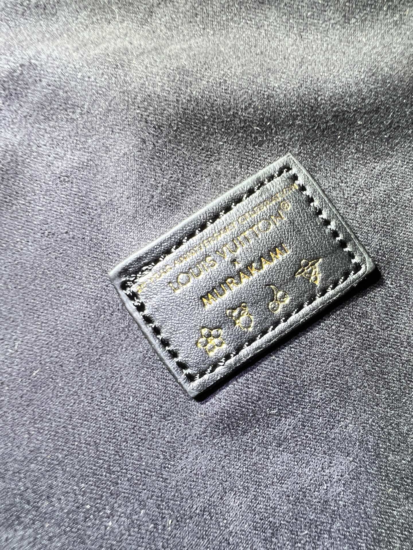 M12068、M12071、M12072。この新しいCoussinシリーズのボヘミアンバッグは、ファッション性と機能性を兼ね備えています。 