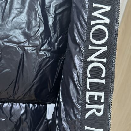 国内即発★MONCLER*MONTCLA モンクラ ロゴ ダウン ジャケット