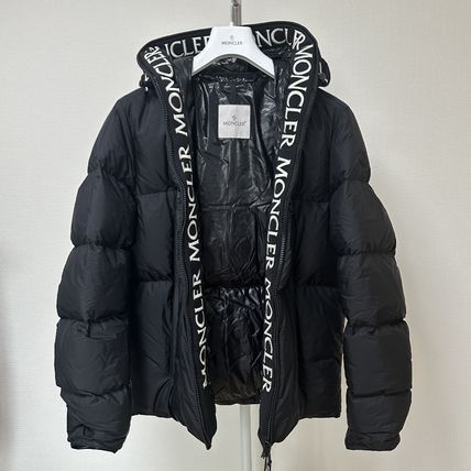 国内即発★MONCLER*MONTCLA モンクラ ロゴ ダウン ジャケット