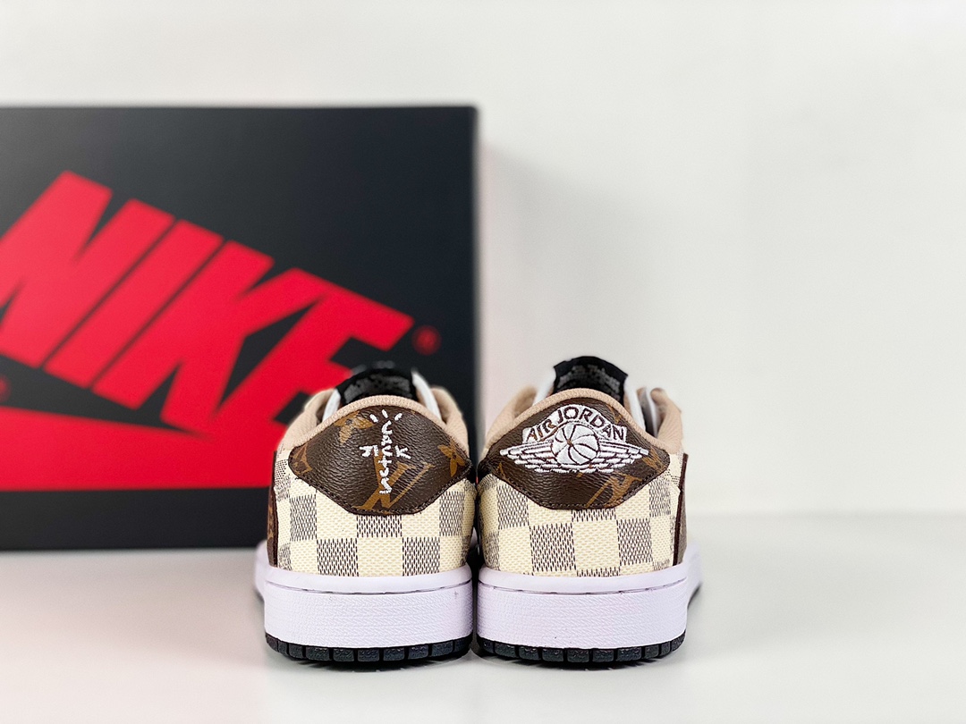 【日本未入荷】Louis Vuitton x Travis Scott x Nike Air Jordan 1 Low OG SP"Damier Azur/LV Monogram"【正規品】[代金引換]