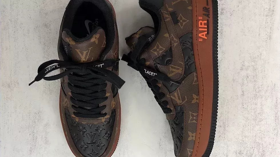 SS-22 LOUIS VUITTON X NIKE AIR FORCE 1 SNEAKERS【本物保証】【代金引換】
