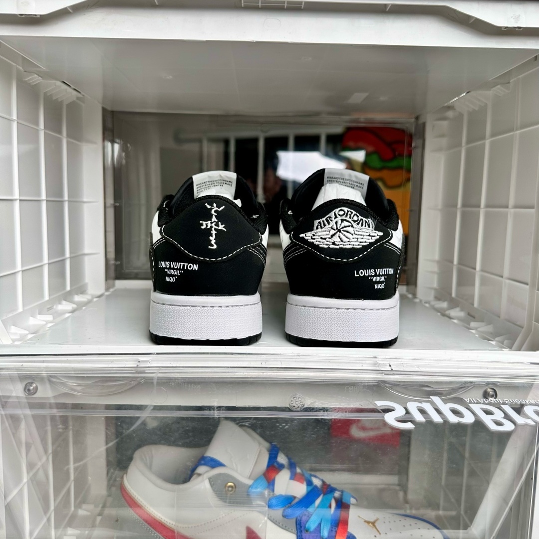 ◆正規品louis voitton◆Travis Scott x Nike Air Jordan 1 Low 送料無料