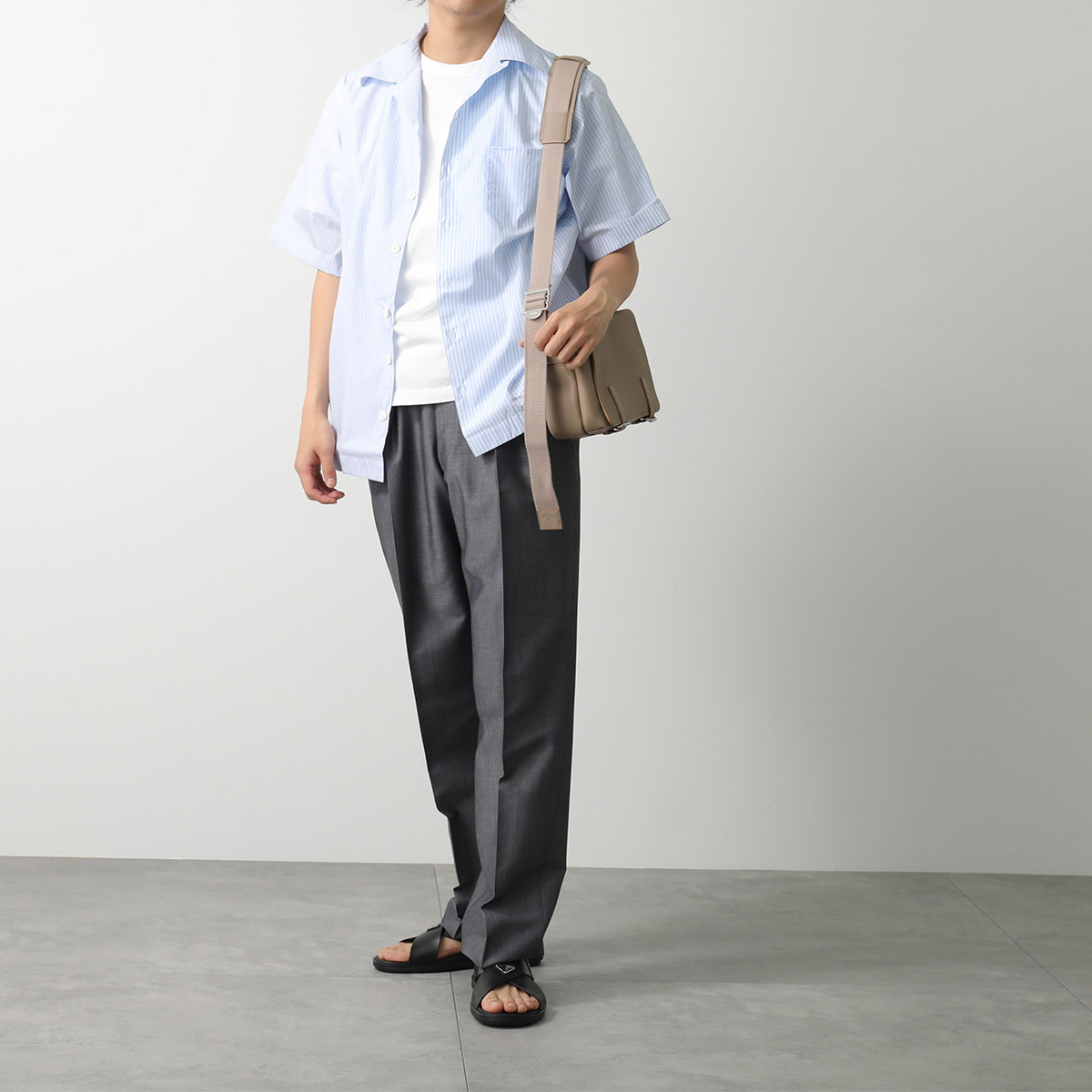 LOEWE バッグ MILITARY MESSENGE ミリタリー B553A72X22