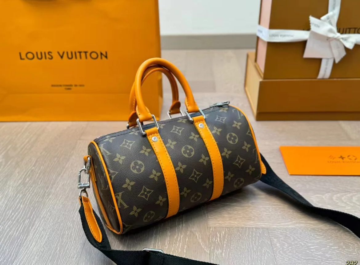【色鮮やか☆】Louis Vuitton キーポル・バンドリエール 25