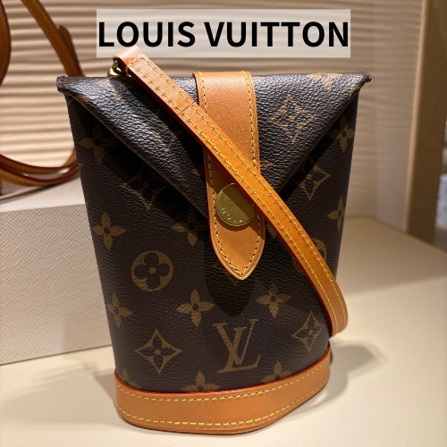 ★安心の国内即発★ Louis Vuitton エンべロップ・ポーチ