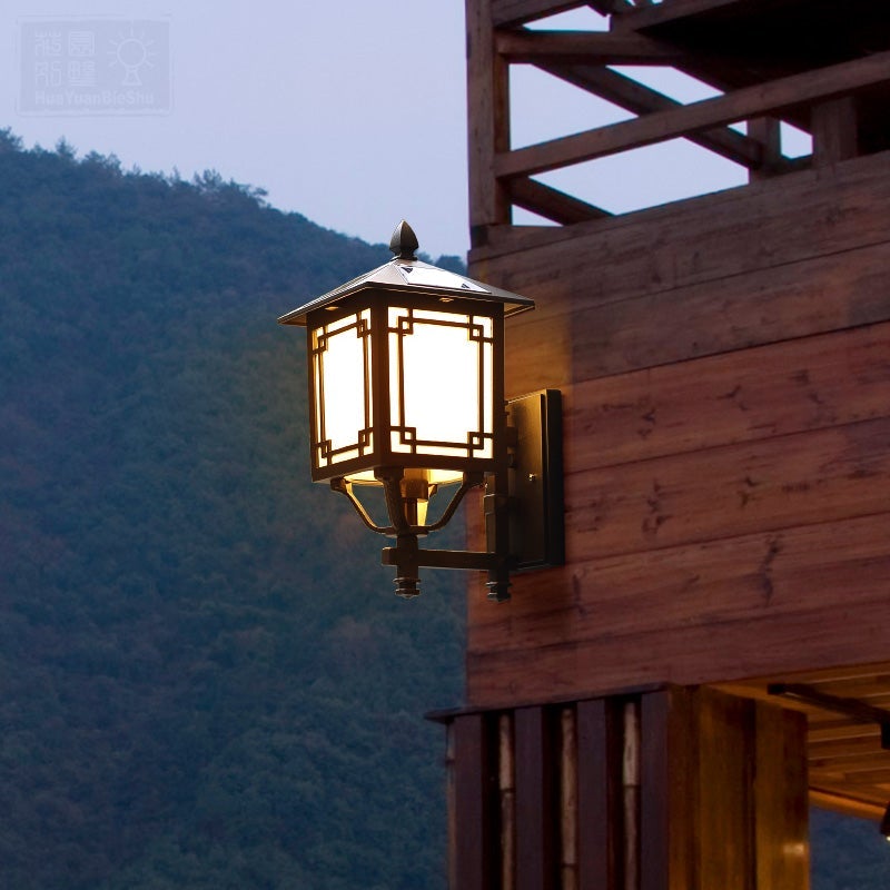 Up-Down Black Vintage Solar Outdoor Lantern