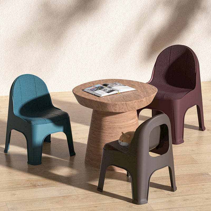 Minimalist Half Round Plastic Chair — Red