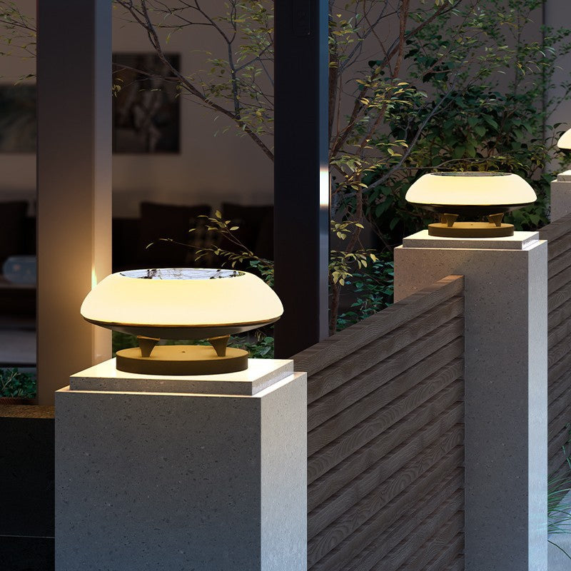 Modern Solar Spaceship Landscape Light