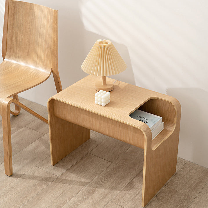Minimalist Solid Wood C-Shaped Side Table — Black