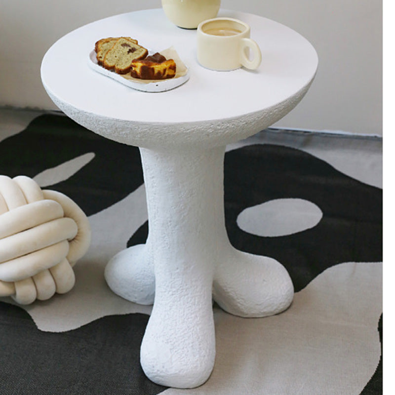 Modern Art Deco Magnesium Oxide Round Side Table 3-Leg