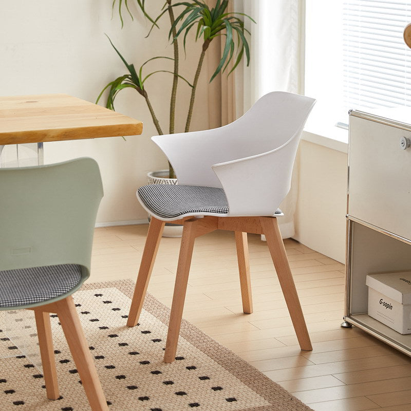 Nordic Curved Plastic Wood-Leg Dining Armchair