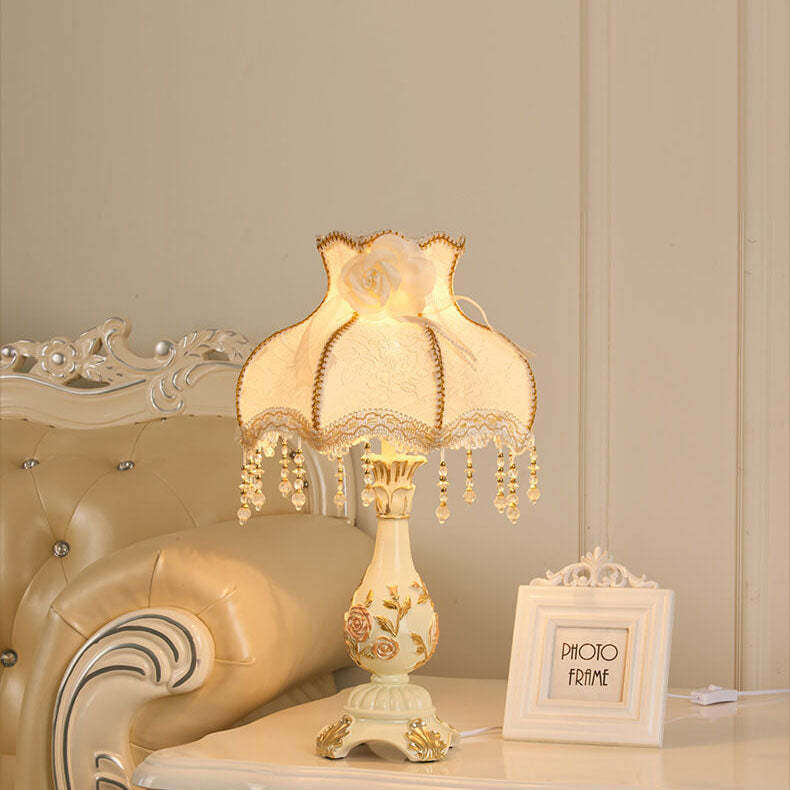 European Retro Carved Resin Fabric Alloy Lamp — A / Remote Control Switch / 220V-240V For UK/AU