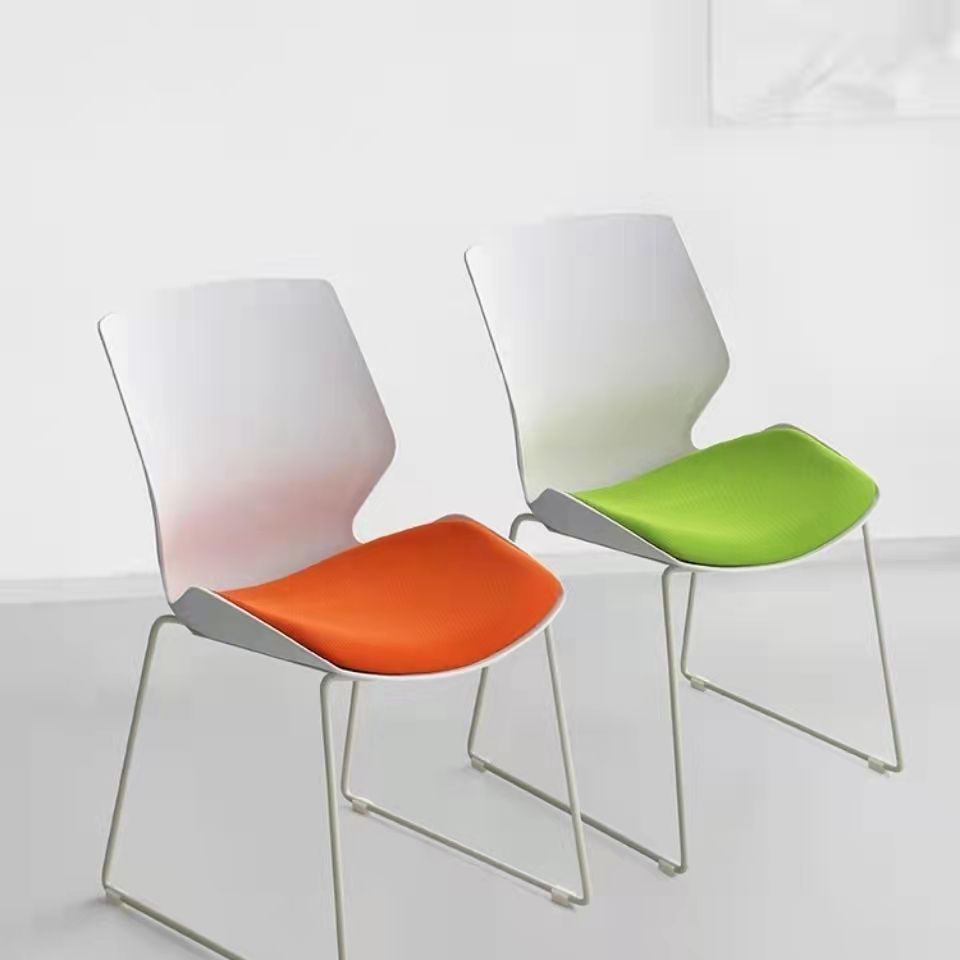 Scandinavian Curved Plastic Steel Desk Chair — Gray