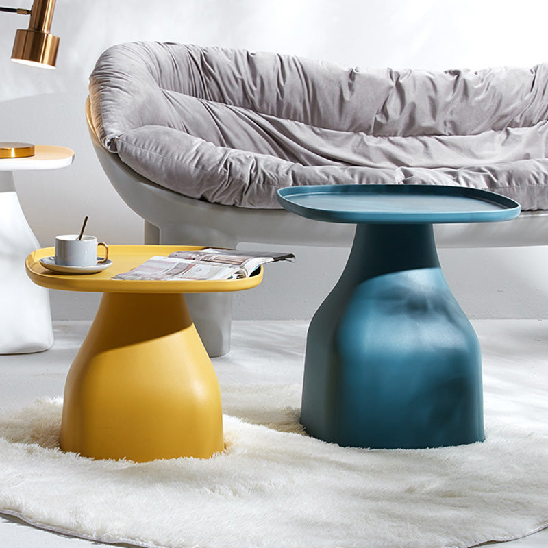 Scandinavian Round Column Plastic Coffee Table — Tall / White