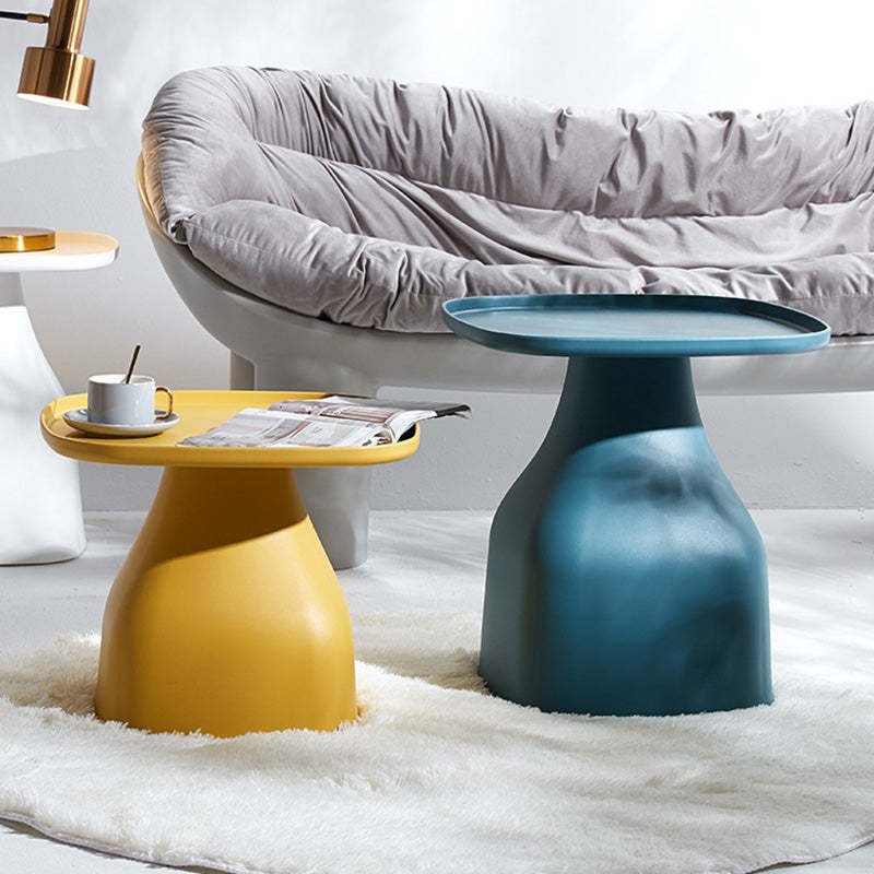 Scandinavian Round Column Plastic Coffee Table — Tall / White