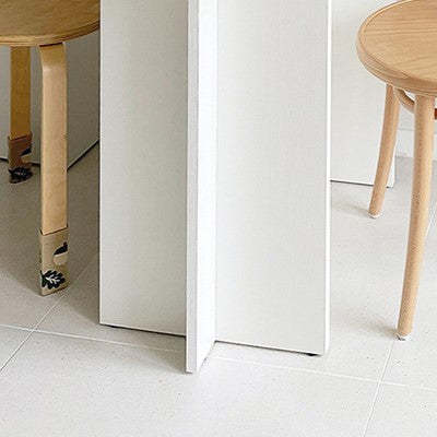 Minimalist Half Oval 6-Leg Coffee Table