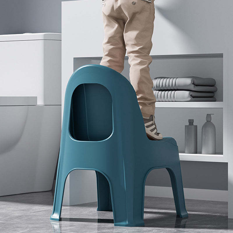 Minimalist Half Round Plastic Chair