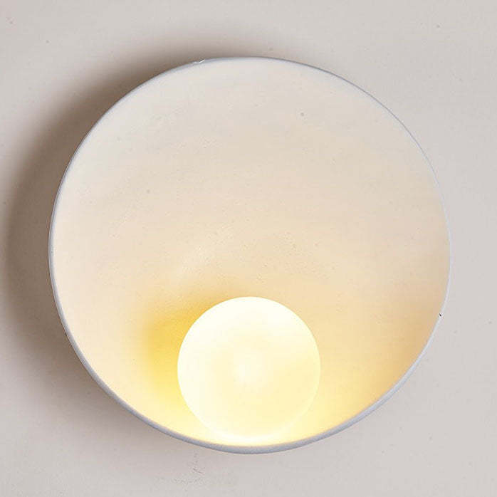 Minimalist Round Iron Resin Sconce