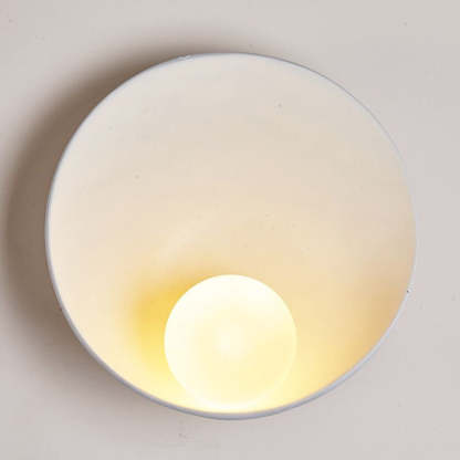 Minimalist Round Iron Resin Sconce