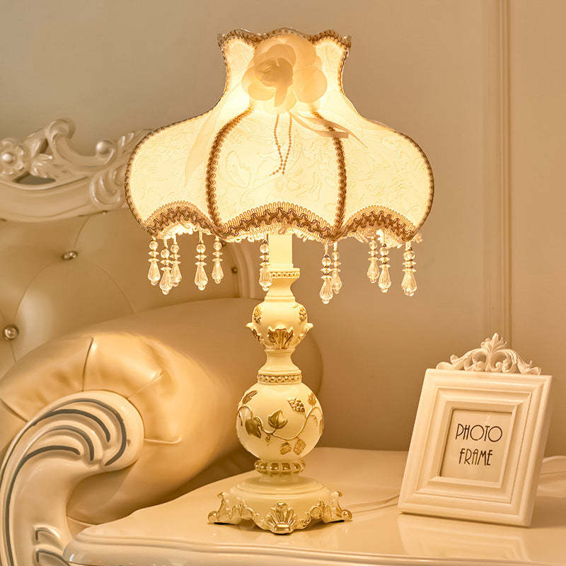 European Vase Resin Fabric Table Lamp
