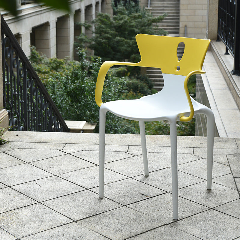 Nordic Curved Plastic Dining Chair