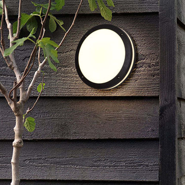 Minimalist Aluminum Acrylic Round LED Outdoor Wall Light — A / 110V-120V For US/CA / Warm Light (3000K)
