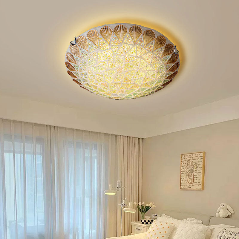 Nordic Vintage Tiffany Shell Glass Flush Mount Light