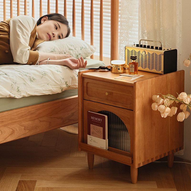 Retro Solid Wood Cube 1-Drawer Nightstand