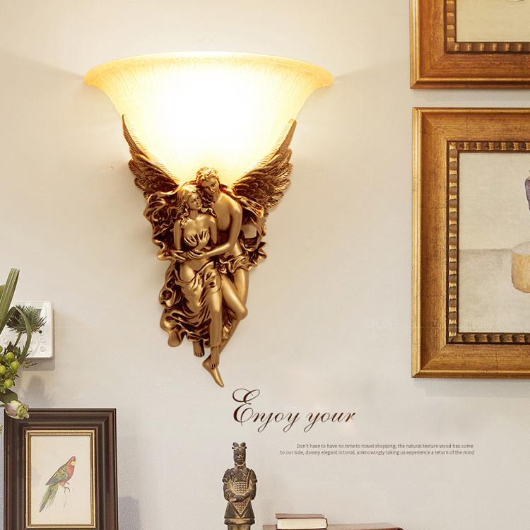 Retro Resin Hugging Angels Wall Sconce
