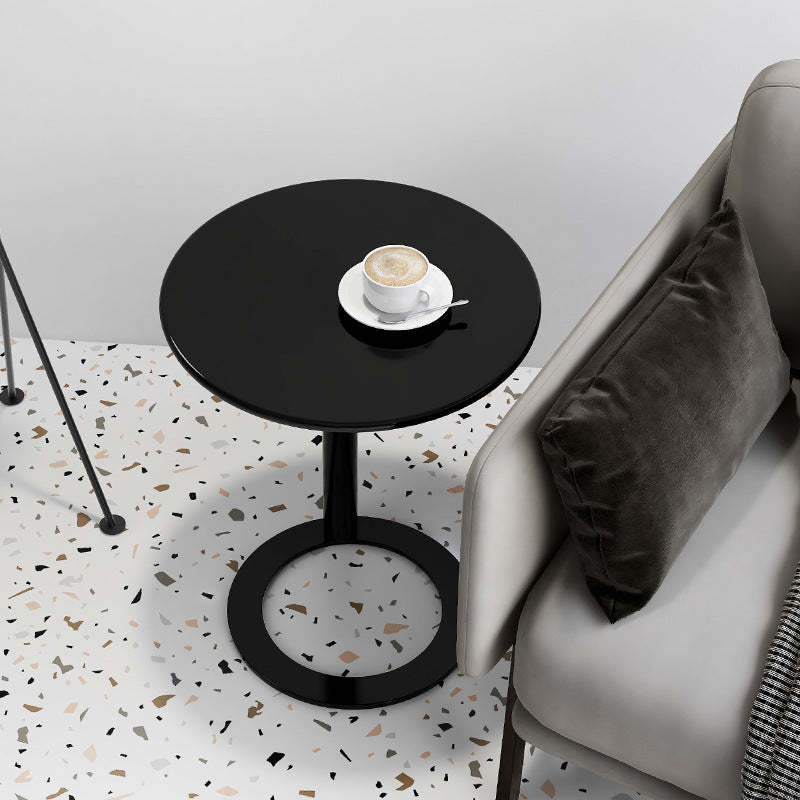 Minimalist Round Metal End Table — Gold