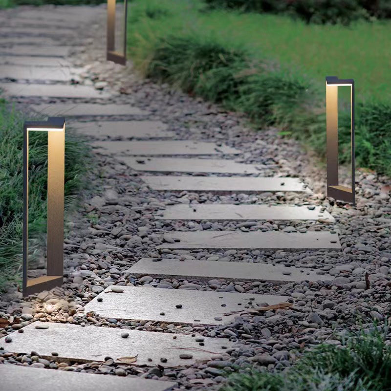 Black minimalist rectangular landscape lighting — Small (12"H / 220V-240V (UK/AU