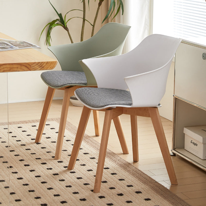 Nordic Curved Plastic Wood-Leg Dining Armchair