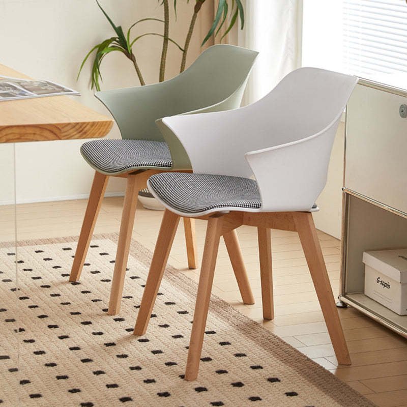 Nordic Curved Plastic Wood-Leg Dining Armchair