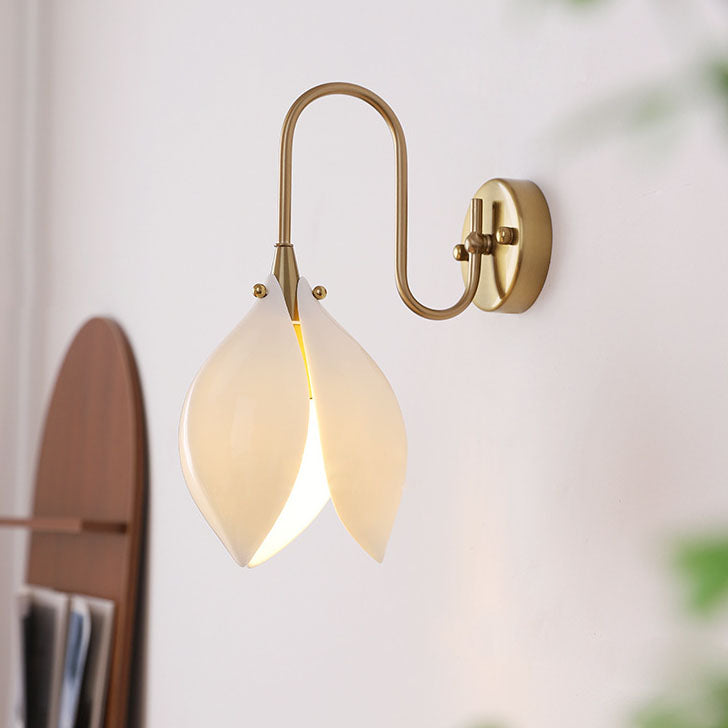 Retro Ceramic Magnolia Flower Iron Wall Sconce — 110V-120V For US/CA