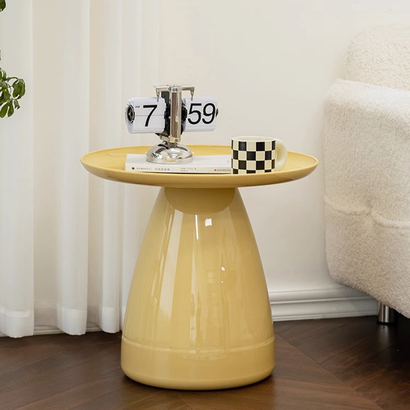 Minimalist Round Plastic Coffee Table — A / Green