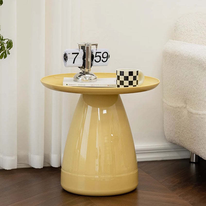 Minimalist Round Plastic Coffee Table — A / Green