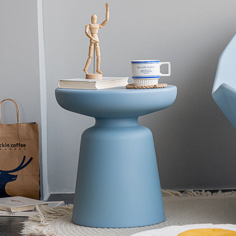 Minimalist Round Plastic Coffee Table
