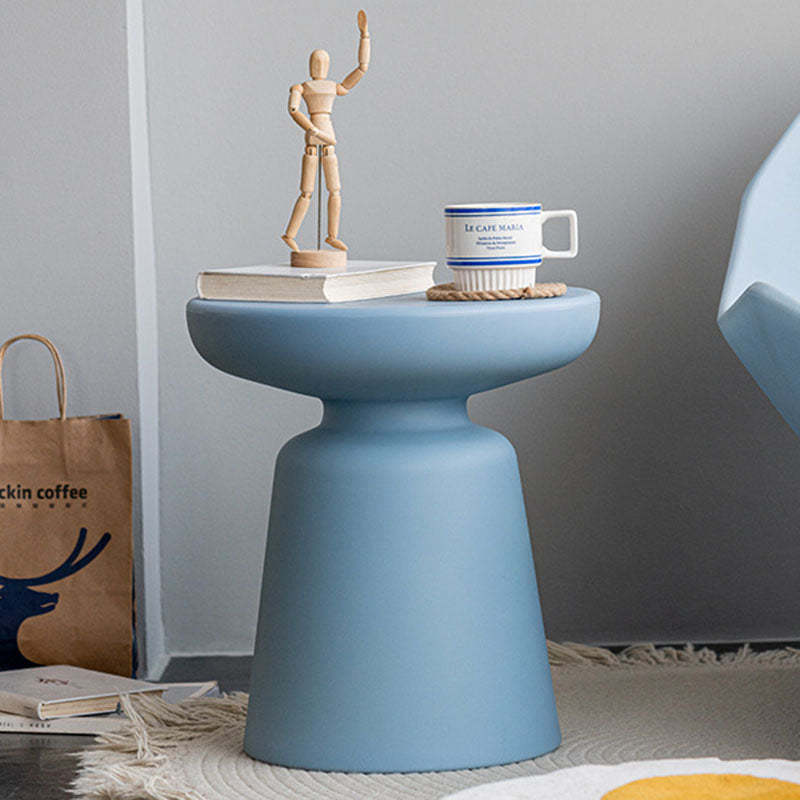 Minimalist Round Plastic Coffee Table