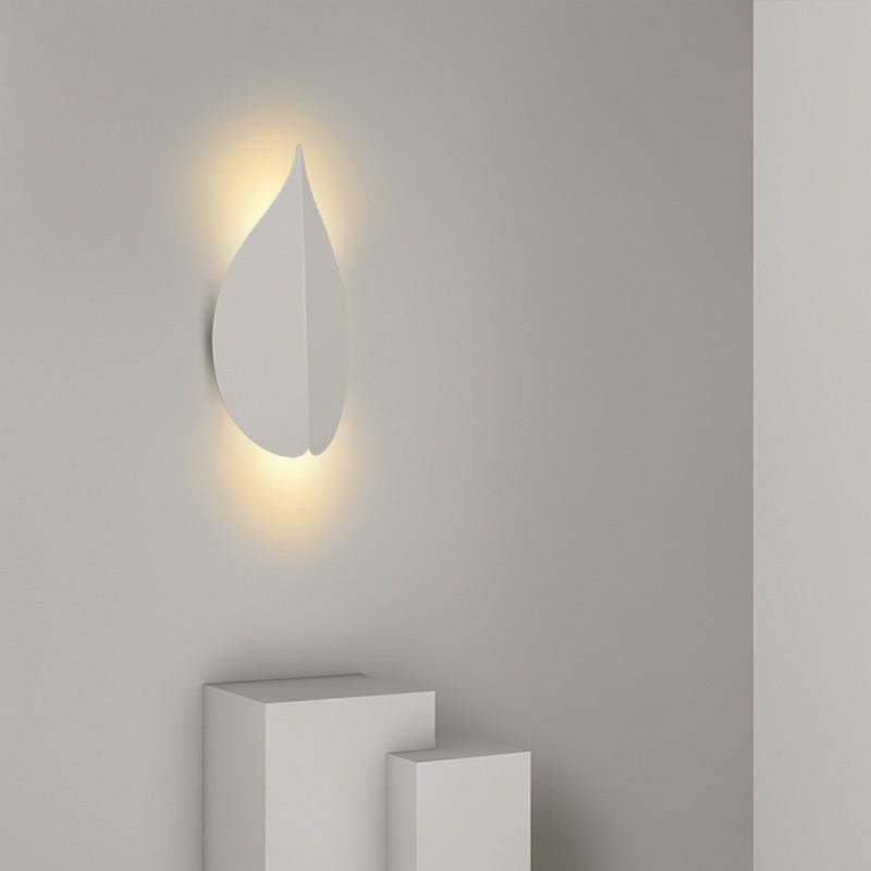 Nordic Aluminum Leaf LED Wall Sconce