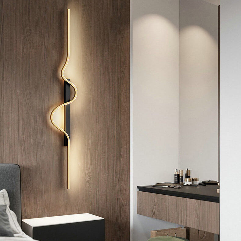 Minimalist wave black wall sconces in aluminum — 23.62" L x 5.91" W x 23.62" H / Warm White (3000K) / Matte Black