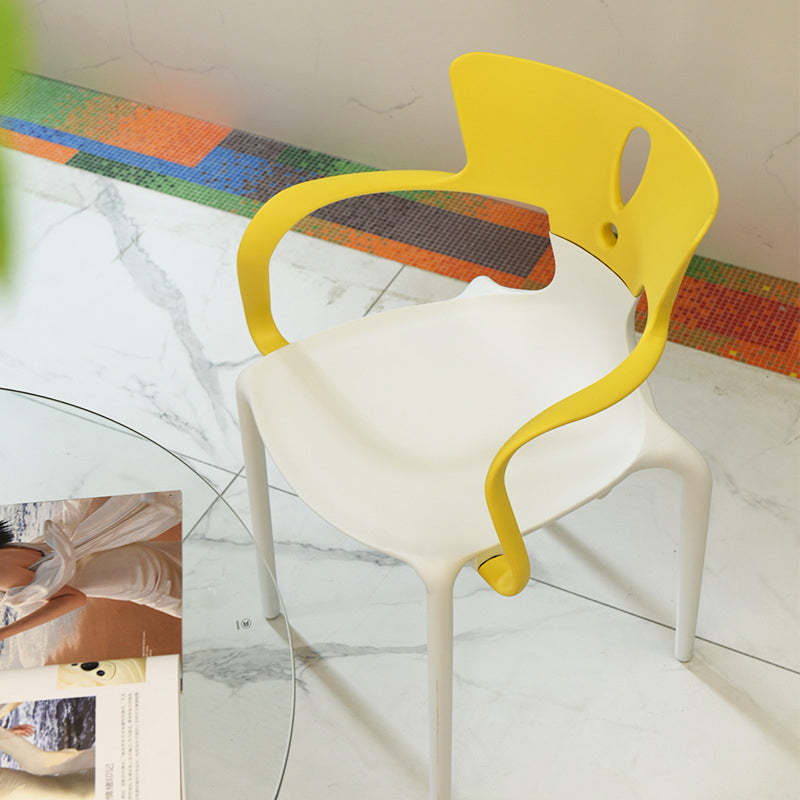 Nordic Curved Plastic Dining Chair