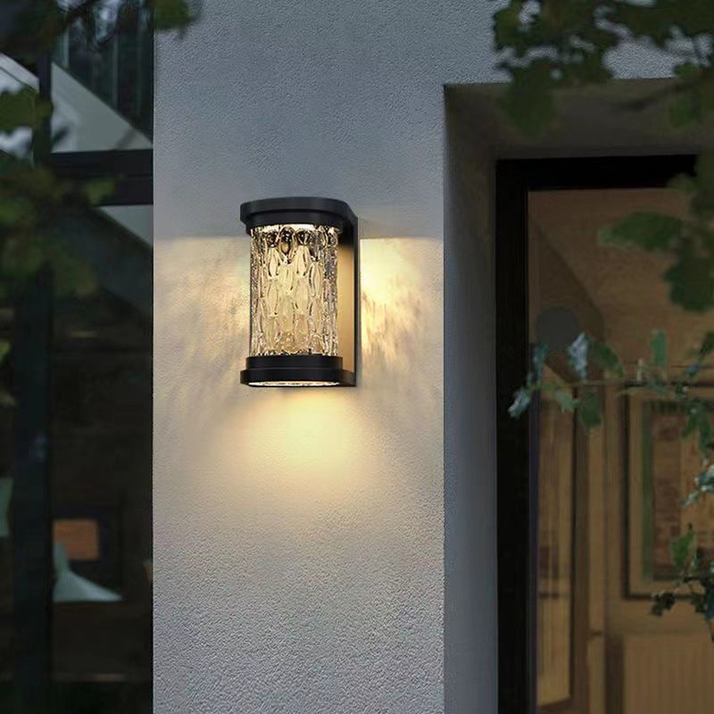 Metal outdoor wall lighting in black — Large