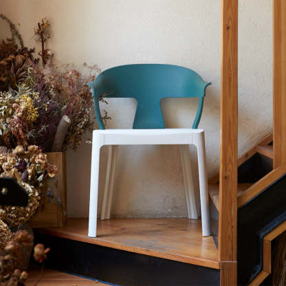 Minimalist Trapezoidal Plastic Dining Chair