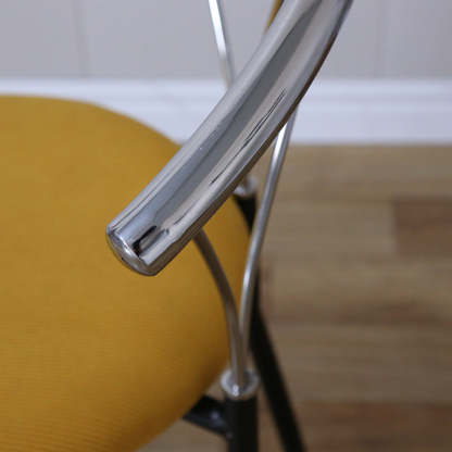 Nordic Curved-Back Iron Fabric Dining Chair